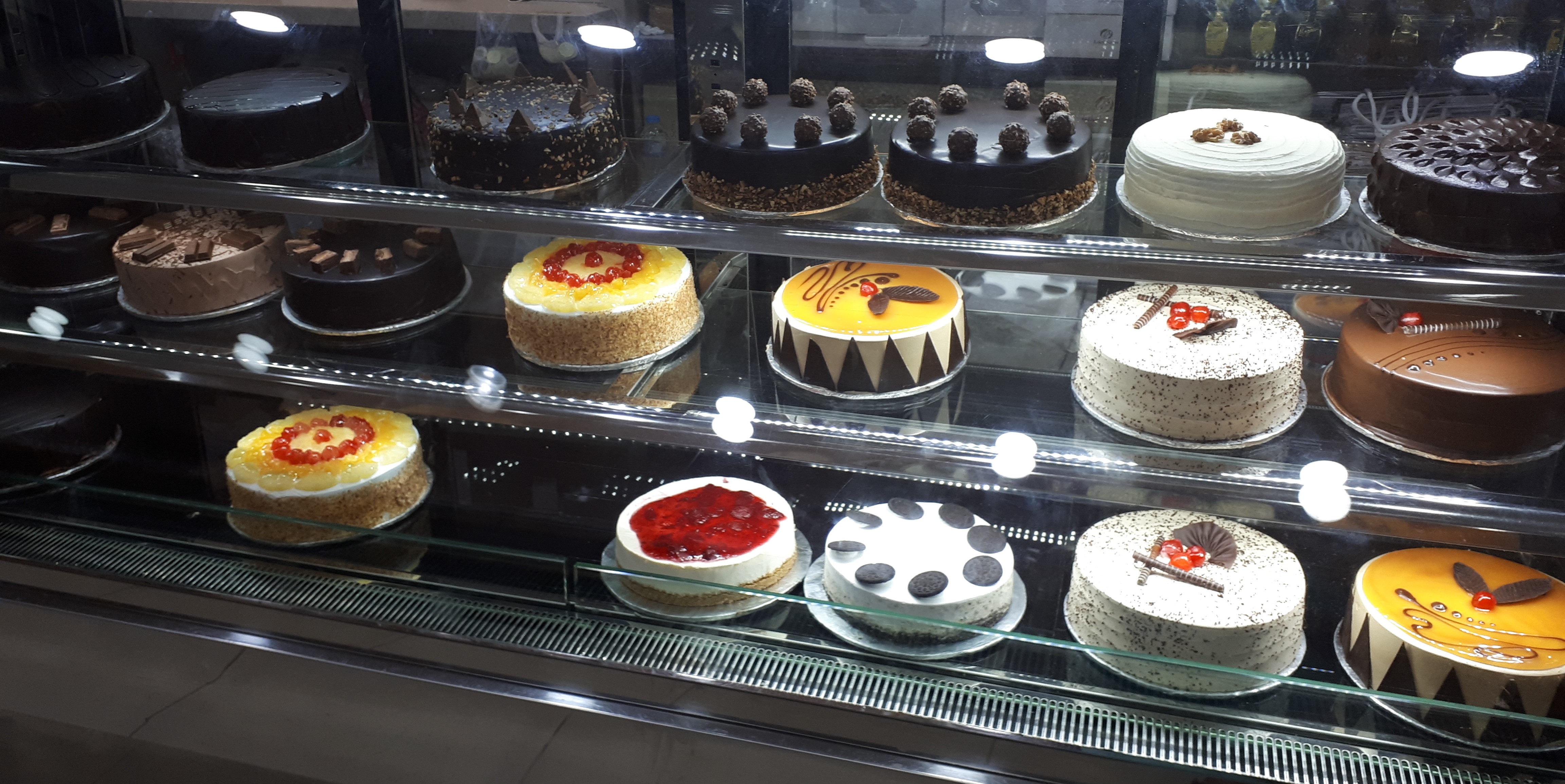 Exotic Cakes same day delivery in Lahore Exotic Online Shopping in